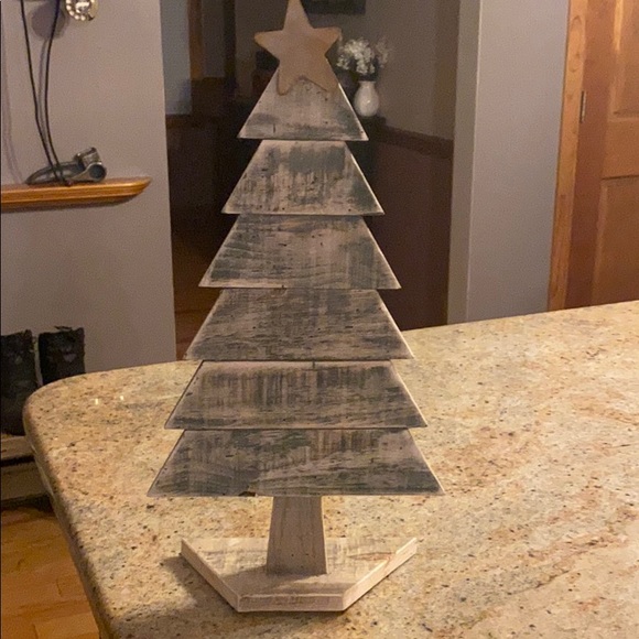 BRAND NEW. Hand Made wooden rustic Christmas Tree - Picture 2 of 7